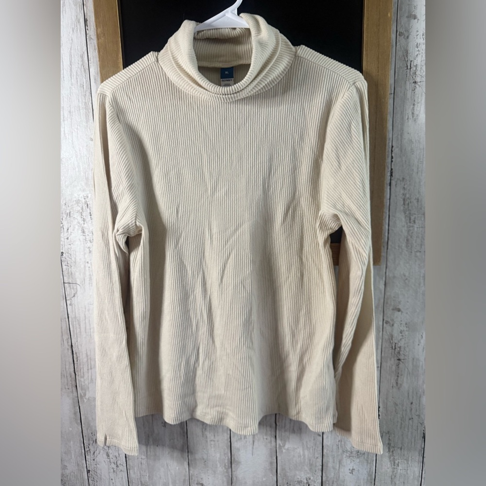 Women’s XL Old Navy Cream Turtleneck